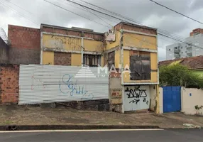 Foto 1 de Casa com 9 Quartos à venda, 173m² em Nossa Senhora da Abadia, Uberaba