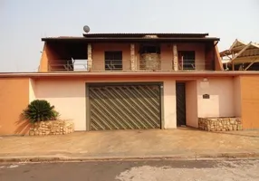 Foto 1 de Casa com 4 Quartos à venda, 357m² em Parque dos Lagos, Ribeirão Preto