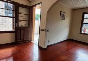 Foto 1 de Casa com 3 Quartos à venda, 210m² em Passo da Areia, Porto Alegre
