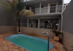 Foto 1 de Sobrado com 3 Quartos à venda, 214m² em Jardim Ypê, Paulínia