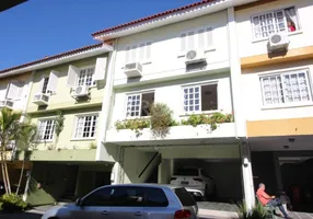 Foto 1 de Casa com 3 Quartos para alugar, 260m² em Tristeza, Porto Alegre