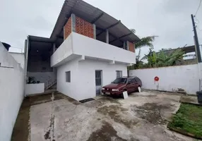 Foto 1 de Sobrado com 2 Quartos à venda, 60m² em Balneário Gaivota, Itanhaém