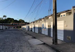 Foto 1 de Casa de Condomínio com 3 Quartos à venda, 100m² em Maraponga, Fortaleza