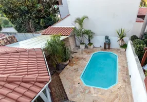 Foto 1 de Casa de Condomínio com 3 Quartos à venda, 232m² em Ipanema, Porto Alegre