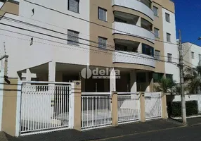 Foto 1 de Apartamento com 3 Quartos à venda, 110m² em Copacabana, Uberlândia