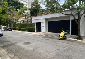 Foto 1 de Casa com 4 Quartos para venda ou aluguel, 450m² em Alto Da Boa Vista, São Paulo