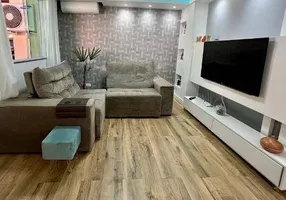 Foto 1 de Casa com 3 Quartos à venda, 120m² em Ayrosa, Osasco