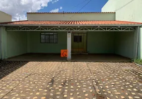 Foto 1 de Casa com 4 Quartos à venda, 190m² em Taguatinga Norte, Taguatinga