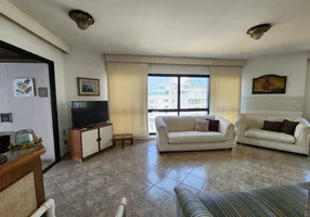 Foto 1 de Apartamento com 4 Quartos para alugar, 192m² em Jardim Astúrias, Guarujá