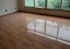 Foto 1 de Casa com 4 Quartos à venda, 225m² em Vila Pires, Santo André