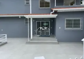 Foto 1 de Casa com 3 Quartos para alugar, 110m² em Estrada da Saudade, Petrópolis