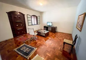 Foto 1 de Casa com 3 Quartos à venda, 300m² em Braúnas, Belo Horizonte