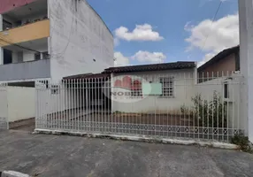 Foto 1 de Casa com 2 Quartos para venda ou aluguel, 150m² em Capuchinhos, Feira de Santana