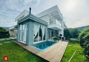 Foto 1 de Casa com 4 Quartos à venda, 246m² em Lagoa da Conceição, Florianópolis