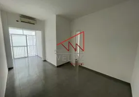 Foto 1 de Apartamento com 2 Quartos à venda, 65m² em Centro, Rio de Janeiro