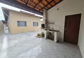 Foto 1 de Casa com 3 Quartos para alugar, 90m² em Jardim Aruã, Caraguatatuba