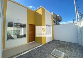 Foto 1 de Casa com 2 Quartos à venda, 65m² em Mariléa Chácara, Rio das Ostras