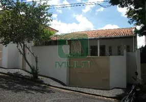Foto 1 de Casa com 4 Quartos para alugar, 368m² em Tabajaras, Uberlândia