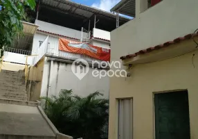 Foto 1 de Casa com 4 Quartos à venda, 204m² em Vila Rosali, São João de Meriti