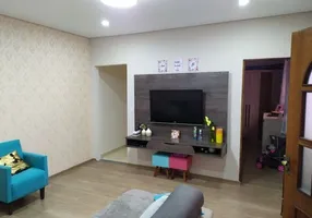 Foto 1 de Casa com 2 Quartos à venda, 182m² em Vianelo, Jundiaí