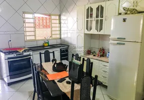 Foto 1 de Casa com 2 Quartos à venda, 142m² em Assistencia, Rio Claro