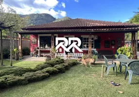 Foto 1 de Casa com 3 Quartos à venda, 150m² em Serrinha, Teresópolis