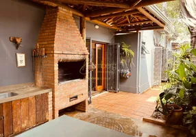 Foto 1 de Casa com 3 Quartos à venda, 195m² em Butantã, São Paulo