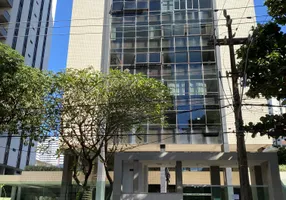 Foto 1 de Apartamento com 4 Quartos para alugar, 220m² em Boa Viagem, Recife