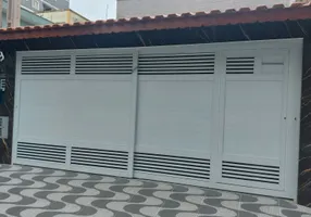 Foto 1 de Casa com 2 Quartos à venda, 87m² em Vila Tupi, Praia Grande