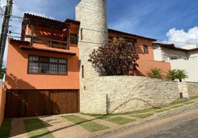 Foto 1 de Sobrado com 4 Quartos à venda, 697m² em Setor de Habitacoes Individuais Sul, Brasília