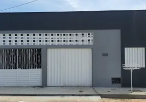 Foto 1 de Casa com 3 Quartos à venda, 160m² em Ponta Grossa, Maceió