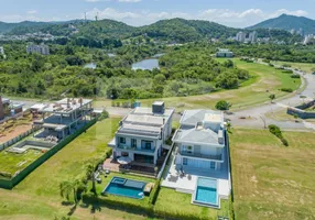 Foto 1 de Casa de Condomínio com 4 Quartos à venda, 600m² em Centro, Camboriú