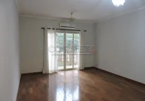 Foto 1 de Apartamento com 3 Quartos à venda, 88m² em Saudade, Araçatuba