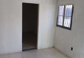 Foto 1 de Casa com 2 Quartos para alugar, 60m² em Bangu, Rio de Janeiro