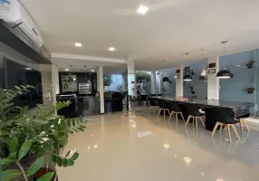 Foto 1 de Casa com 3 Quartos à venda, 385m² em Guanabara, Londrina