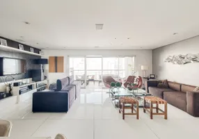 Foto 1 de Apartamento com 4 Quartos à venda, 234m² em Vila Nova Conceição, São Paulo