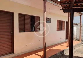 Foto 1 de Casa com 3 Quartos à venda, 498m² em Vila Oswaldo Rosa, Goiânia