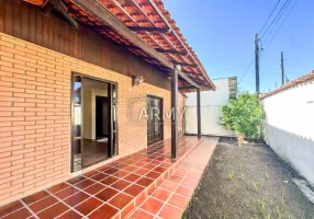Foto 1 de Casa com 4 Quartos à venda, 140m² em Costeira, Paranaguá