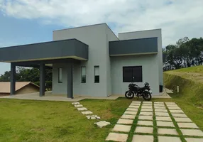 Foto 1 de Casa de Condomínio com 2 Quartos à venda, 175m² em Curral, Ibiúna