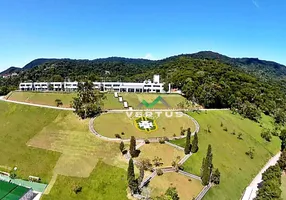 Foto 1 de Lote/Terreno à venda, 726m² em Granja Comary, Teresópolis