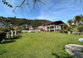 Foto 1 de Casa com 5 Quartos à venda, 360m² em Jardim Cascata, Teresópolis