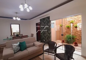 Foto 1 de Casa com 3 Quartos à venda, 177m² em Jardim Kennedy, Rio Claro