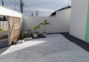 Foto 1 de Casa com 3 Quartos para alugar, 80m² em Setor Orientville, Goiânia