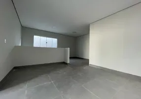 Foto 1 de Casa com 2 Quartos à venda, 60m² em Matatu, Salvador