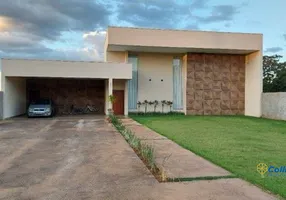 Foto 1 de Casa de Condomínio com 3 Quartos para alugar, 260m² em Jockey Park, Uberaba