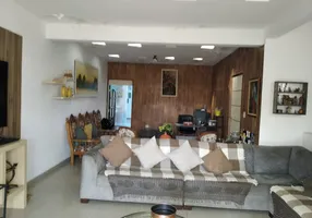 Foto 1 de Casa com 3 Quartos à venda, 504m² em Parque Maraba, Taboão da Serra