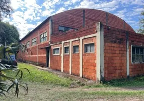 Foto 1 de Galpão/Depósito/Armazém à venda, 877m² em Zona Industrial, Sorocaba