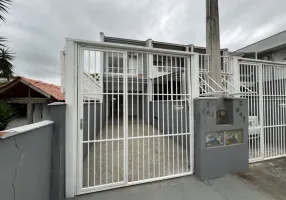 Foto 1 de Casa com 2 Quartos para alugar, 73m² em Aventureiro, Joinville
