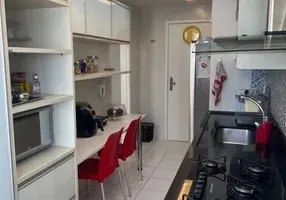 Foto 1 de Apartamento com 3 Quartos à venda, 105m² em Brotas, Salvador