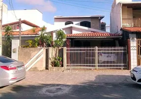 Foto 1 de Sobrado com 4 Quartos à venda, 208m² em Jabotiana, Aracaju